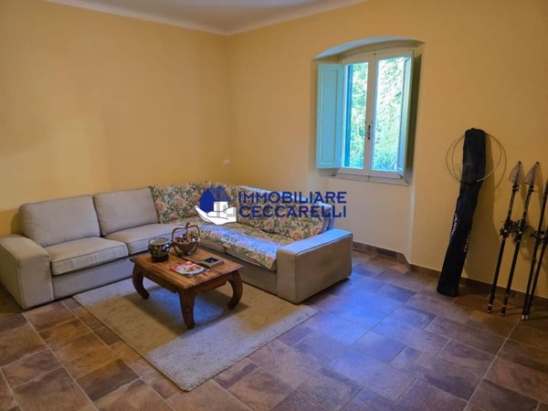 casa indipendente in vendita a Massa in zona Centro Storico