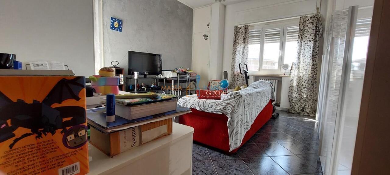 appartamento in vendita a Massa in zona Centro Storico