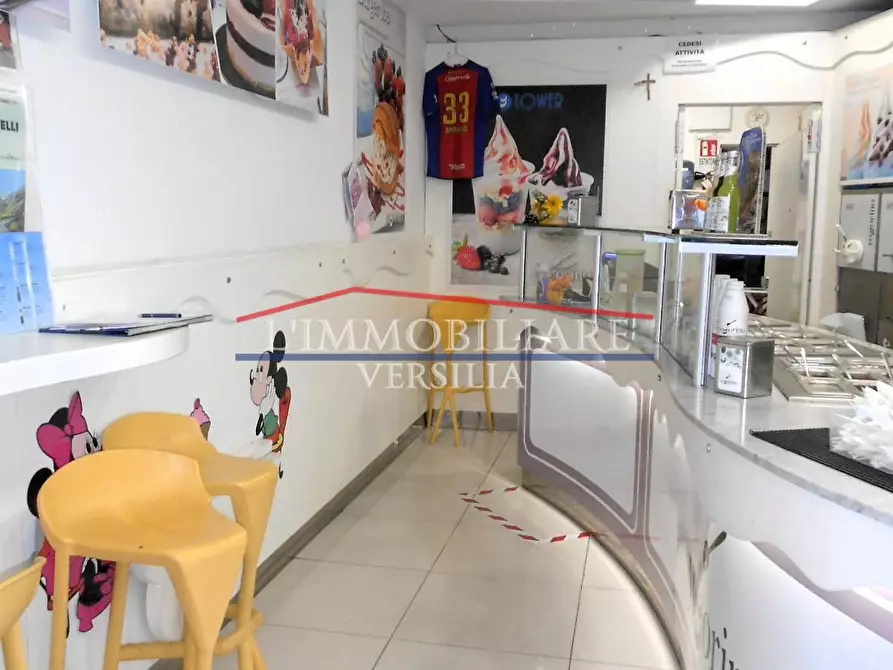 negozio in vendita a Massa in zona Centro Storico