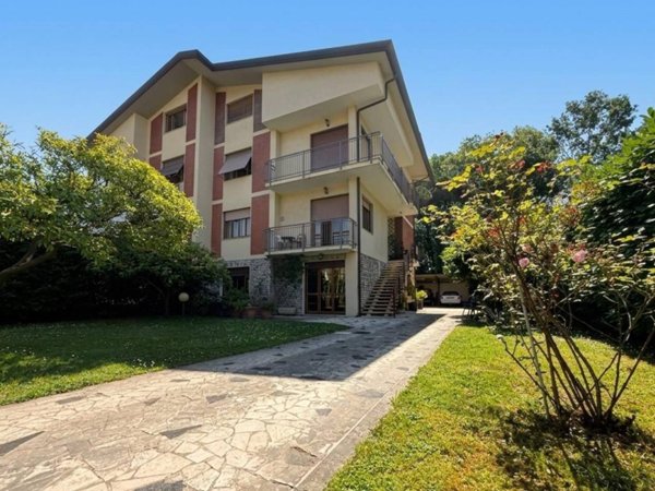 casa indipendente in vendita a Massa in zona Centro Storico