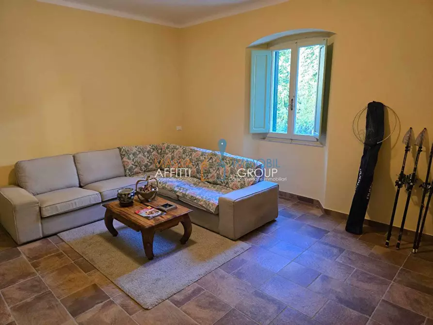 casa indipendente in vendita a Massa in zona Canevara