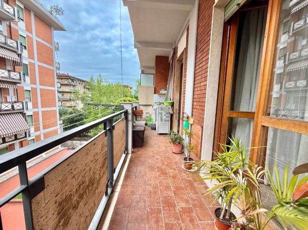 appartamento in vendita a Massa in zona Centro Storico