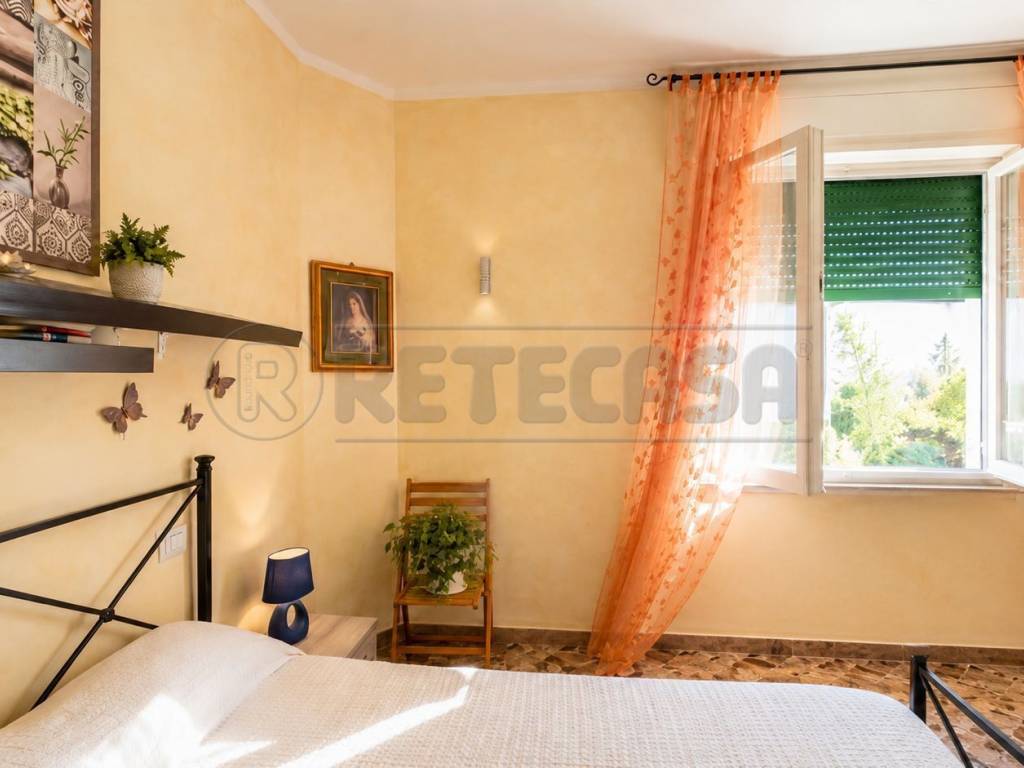 appartamento in vendita a Massa in zona Marina di Massa