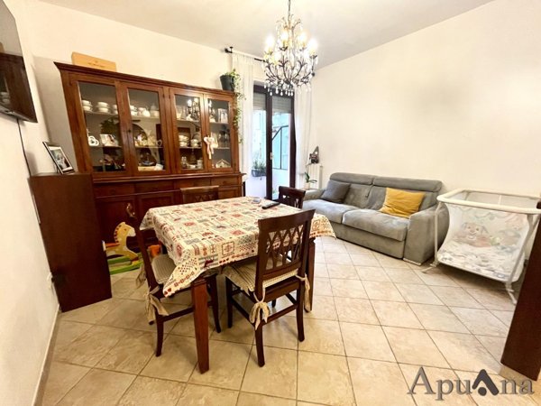 appartamento in vendita a Massa in zona Centro Storico
