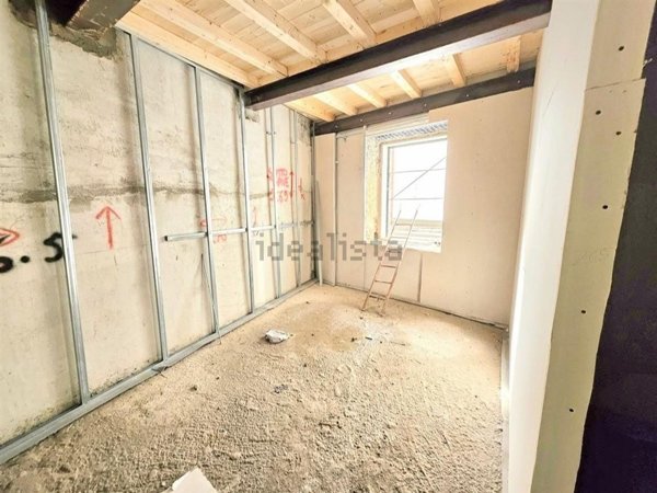 appartamento in vendita a Massa in zona Centro Storico