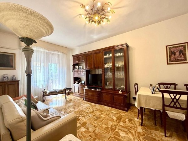 appartamento in vendita a Massa
