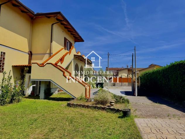 casa indipendente in vendita a Massa in zona Marina di Massa