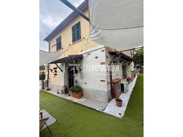 casa indipendente in vendita a Massa in zona Mirteto