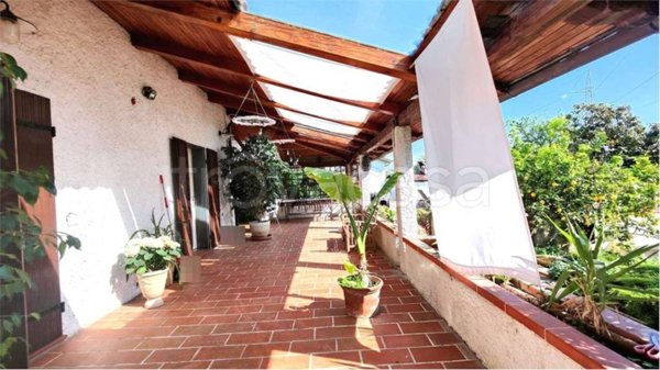 casa indipendente in vendita a Massa in zona Centro Storico