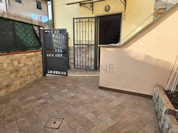 appartamento in vendita a Massa in zona Mirteto