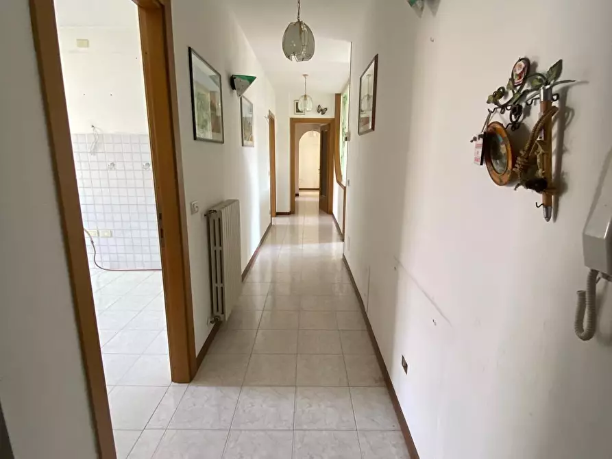 appartamento in vendita a Massa in zona Centro Storico