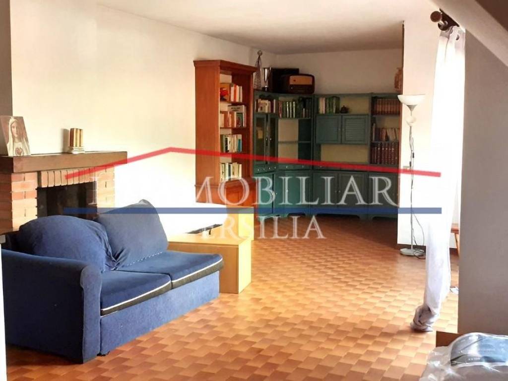 appartamento in vendita a Massa in zona Quercioli