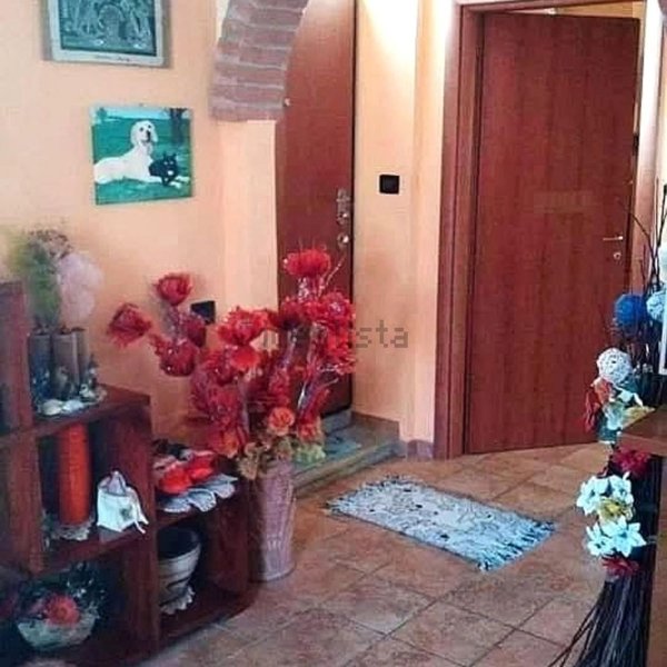 casa indipendente in vendita a Massa in zona Castagnola