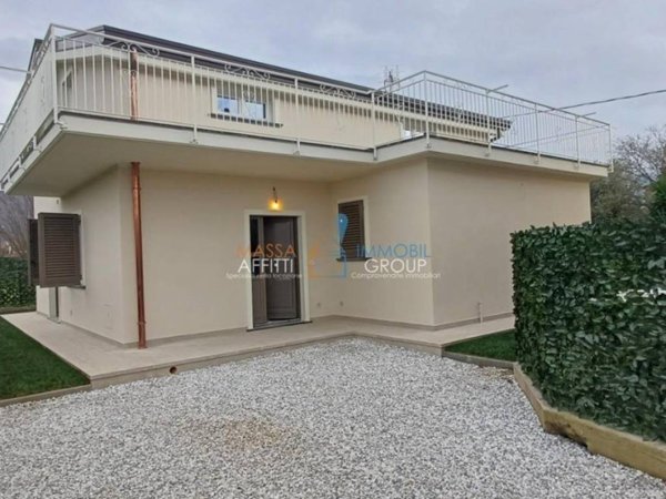 appartamento in vendita a Massa in zona Centro Storico