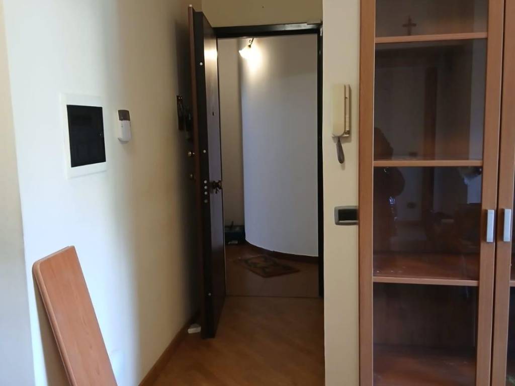 appartamento in vendita a Massa in zona Borgo del Ponte
