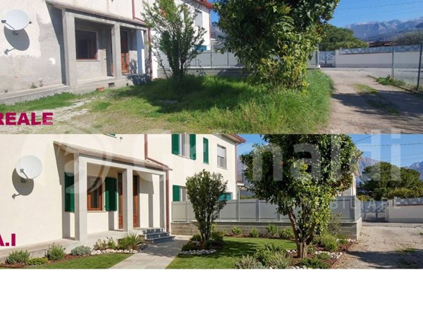appartamento in vendita a Massa in zona Castagnola