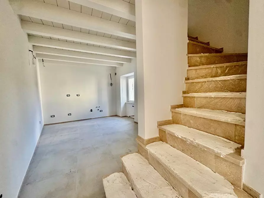 casa indipendente in vendita a Massa