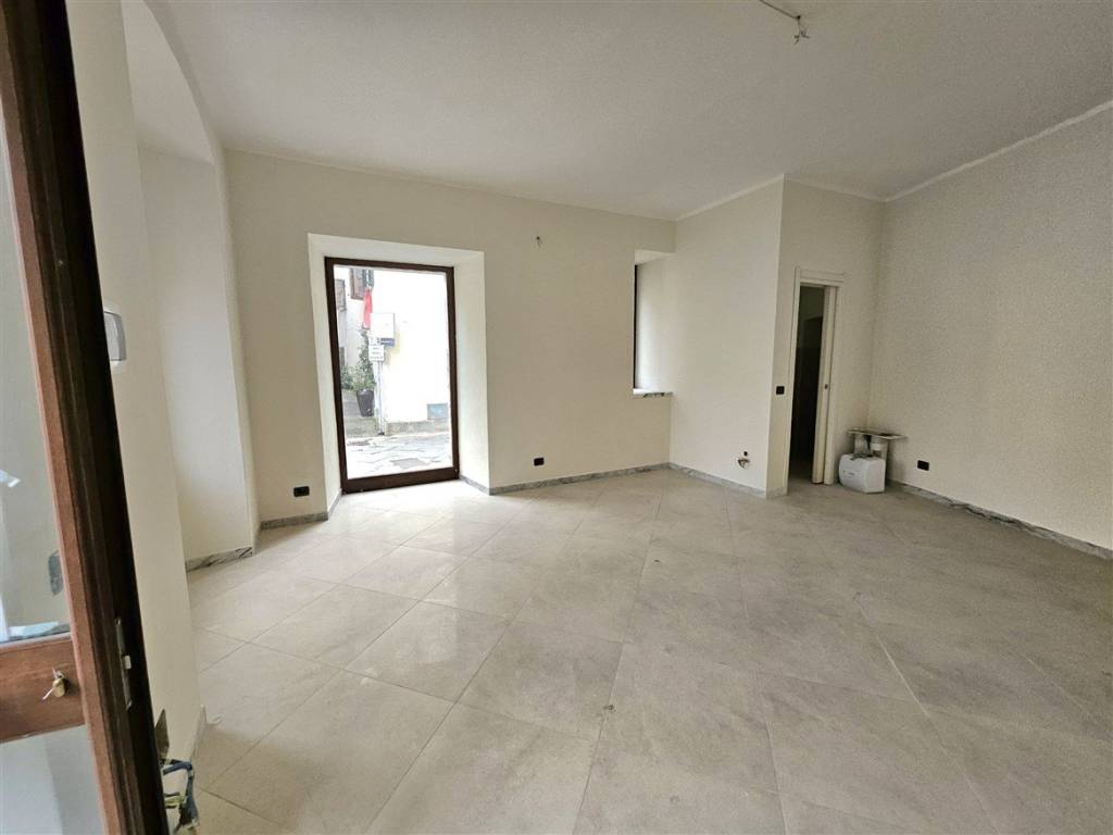 ufficio in vendita a Massa in zona Centro Storico