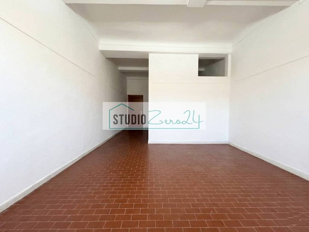 appartamento in vendita a Massa in zona Centro Storico