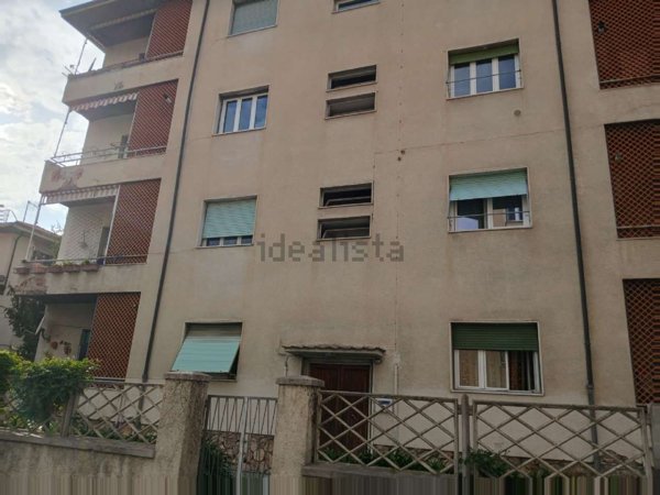 appartamento in vendita a Massa in zona Centro Storico