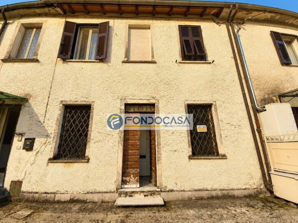 appartamento in vendita a Massa in zona Pariana