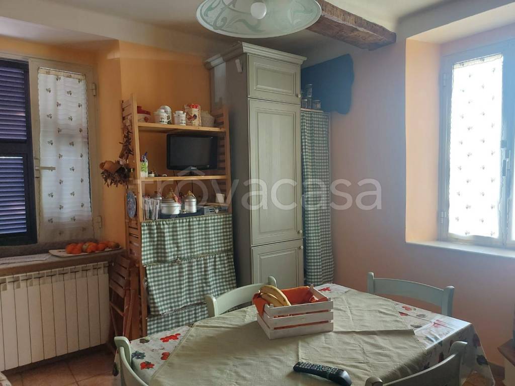 casa indipendente in vendita a Massa in zona Mirteto