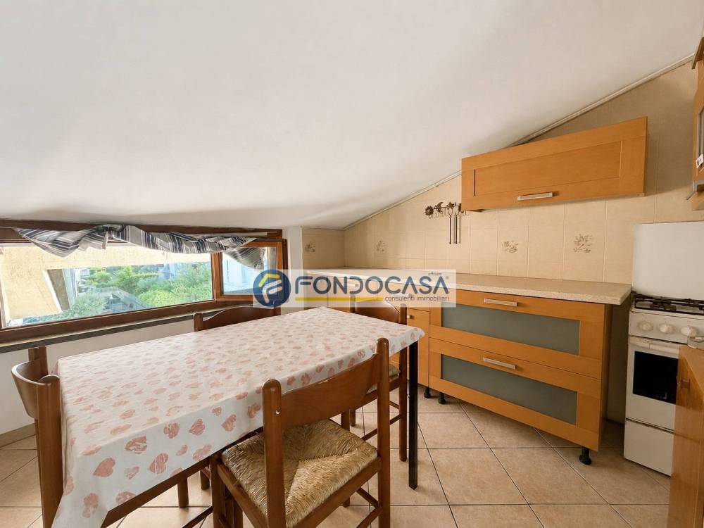 casa indipendente in vendita a Massa