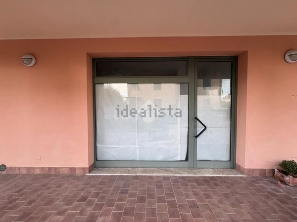 ufficio in vendita a Massa in zona Mirteto