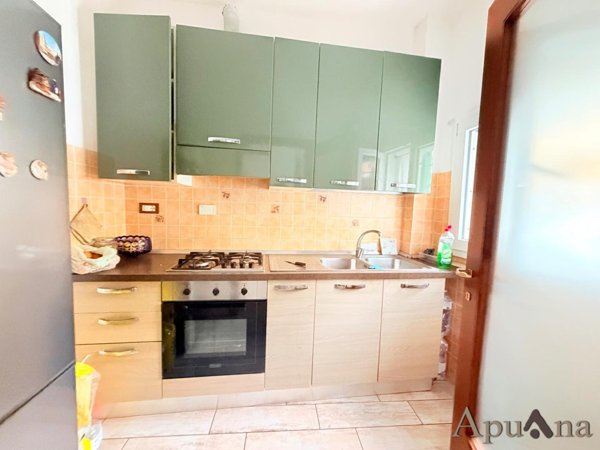 casa indipendente in vendita a Massa