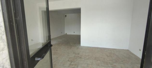 appartamento in vendita a Massa in zona Romagnano