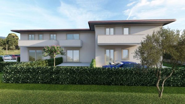 appartamento in vendita a Massa in zona Marina di Massa