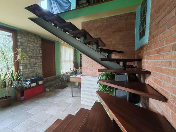 casa indipendente in vendita a Massa in zona Centro Storico