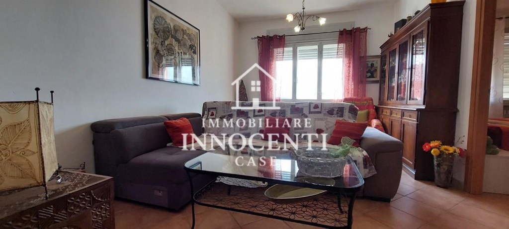 appartamento in vendita a Massa in zona Centro Storico