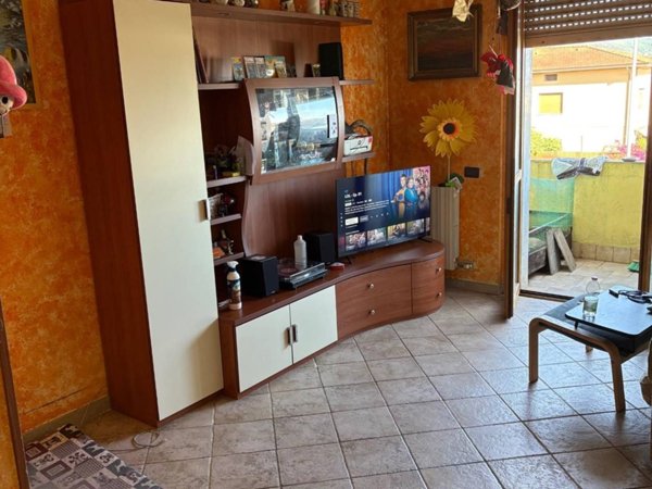 appartamento in vendita a Massa in zona Romagnano