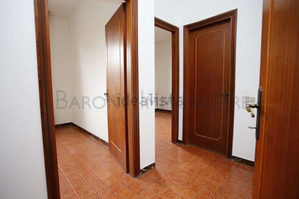 appartamento in vendita a Massa in zona Candia