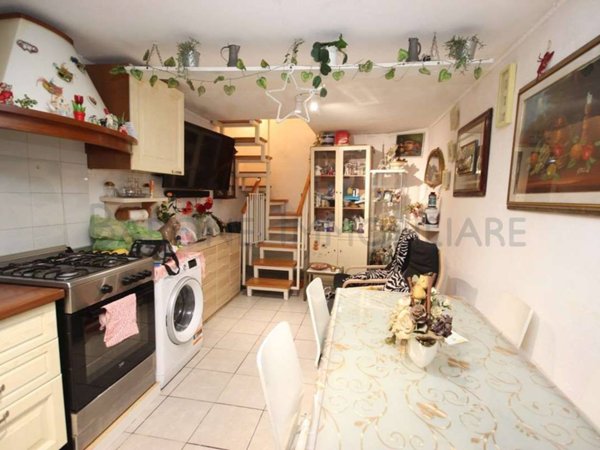 appartamento in vendita a Massa in zona Centro Storico