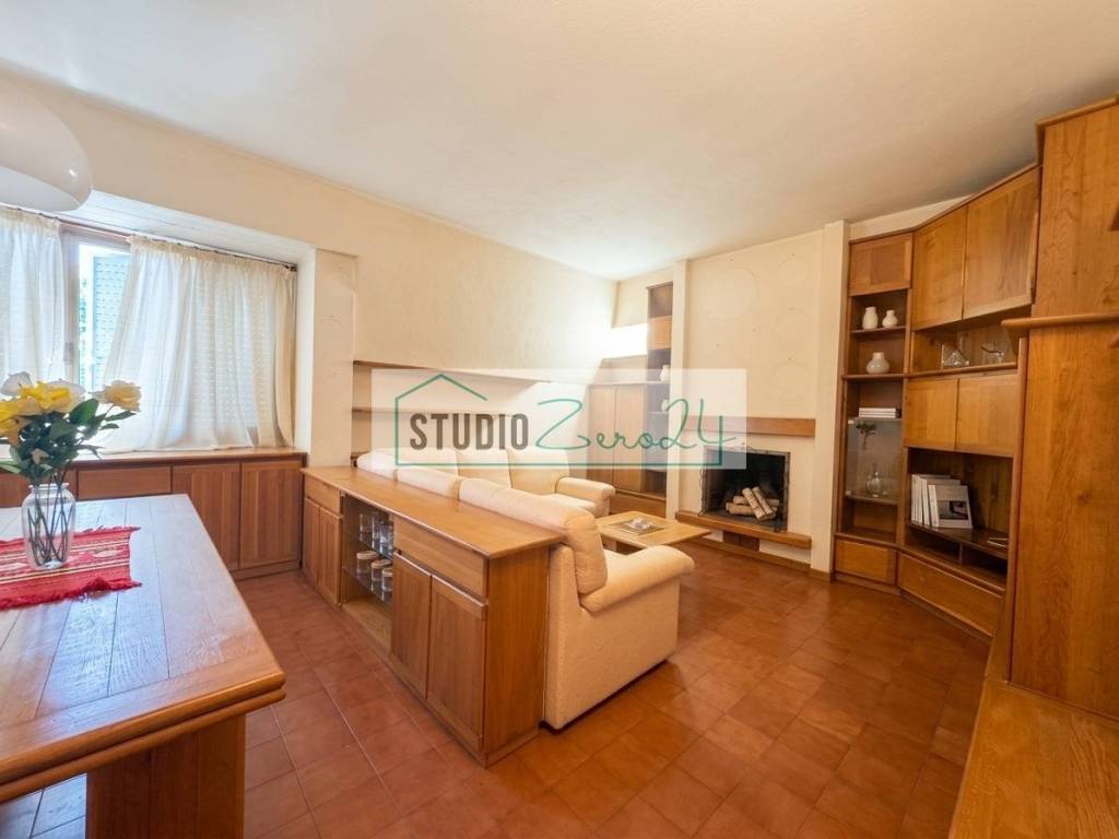appartamento in vendita a Massa in zona Centro Storico