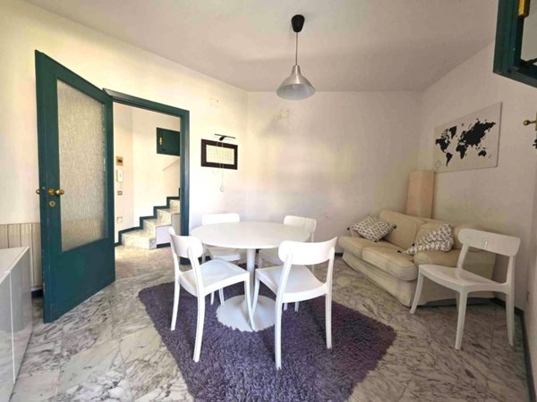 appartamento in vendita a Massa in zona Marina di Massa