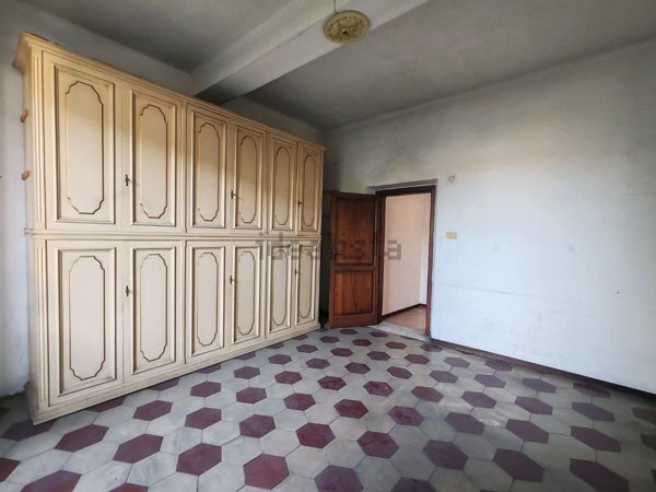 appartamento in vendita a Massa in zona Centro Storico