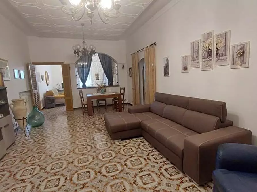 casa semindipendente in vendita a Massa in zona Marina di Massa