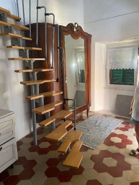 casa indipendente in vendita a Massa in zona Antona