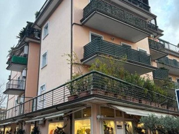 appartamento in vendita a Massa in zona Centro Storico