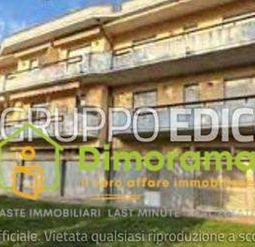 ufficio in vendita a Massa