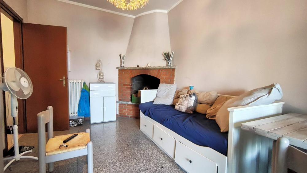 casa indipendente in vendita a Massa in zona Marina di Massa