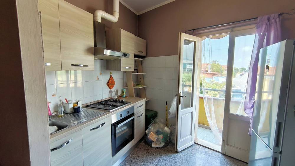 casa indipendente in vendita a Massa
