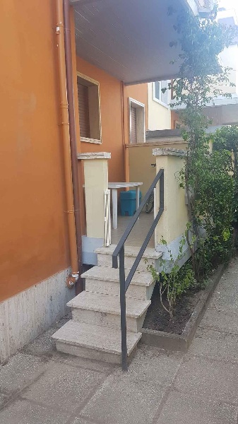 appartamento in vendita a Massa in zona Marina di Massa