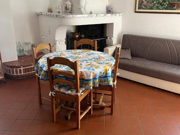 casa indipendente in vendita a Massa in zona Centro Storico