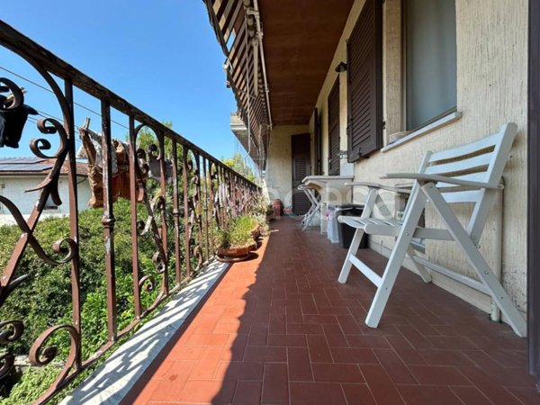 appartamento in vendita a Massa in zona Centro Storico