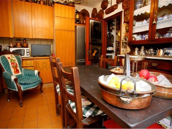 casa indipendente in vendita a Massa in zona Centro Storico