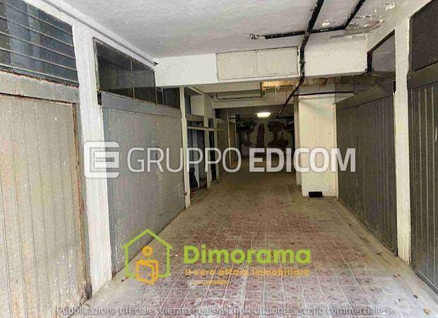 appartamento in vendita a Massa in zona Marina dei Ronchi